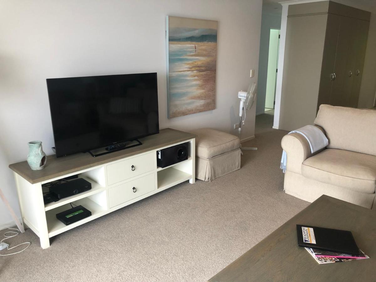 Beachpoint Apartments Ohope Экстерьер фото