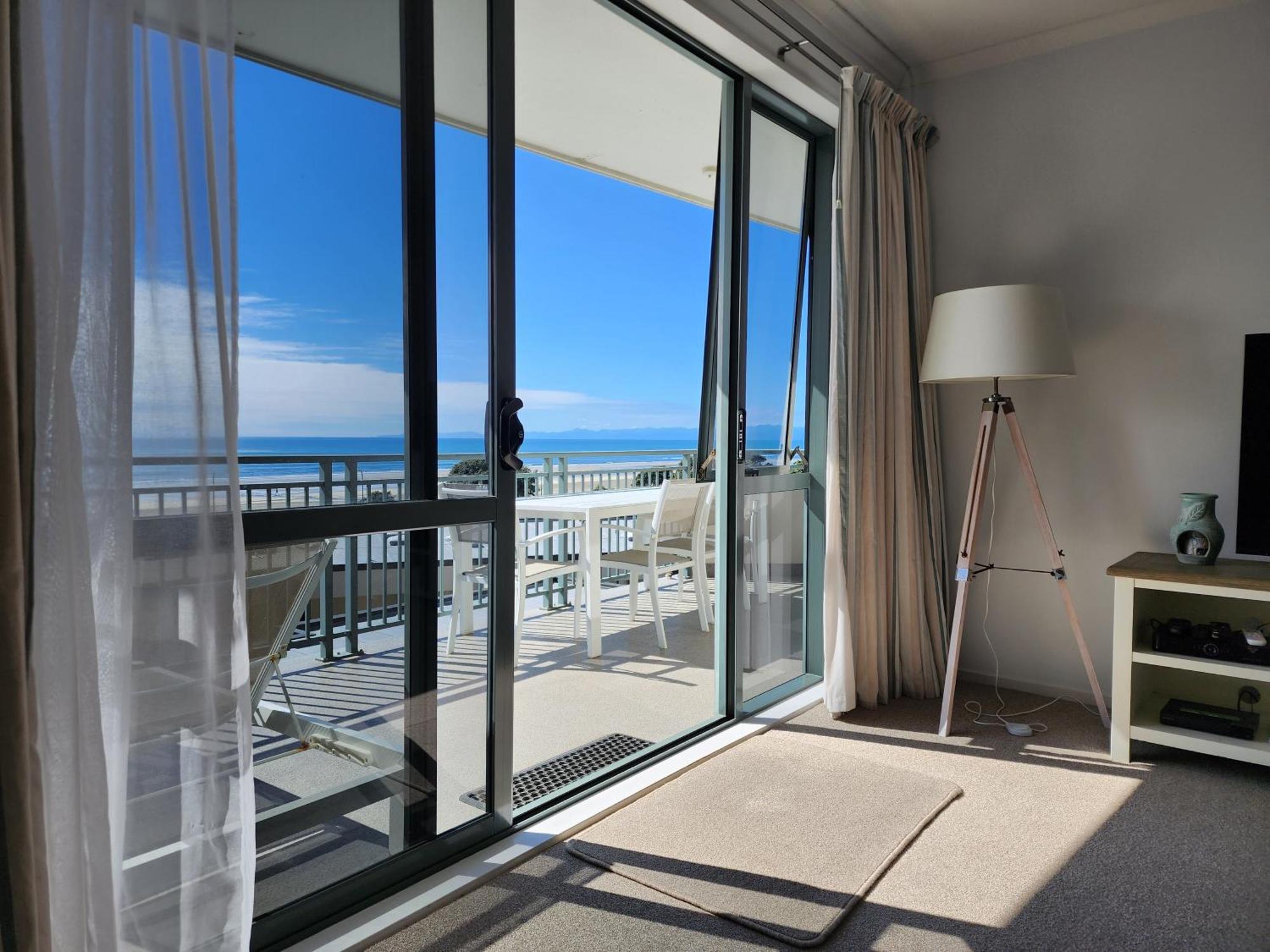 Beachpoint Apartments Ohope Экстерьер фото