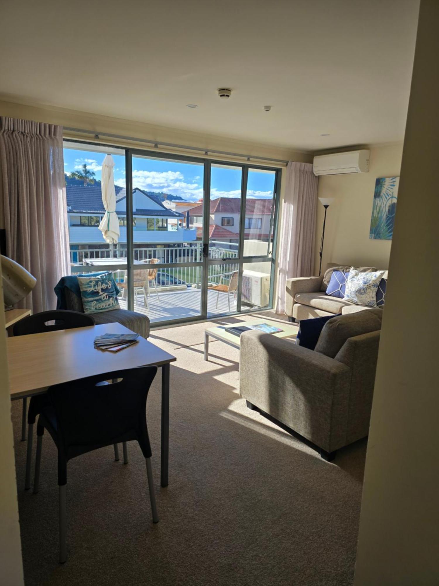 Beachpoint Apartments Ohope Экстерьер фото
