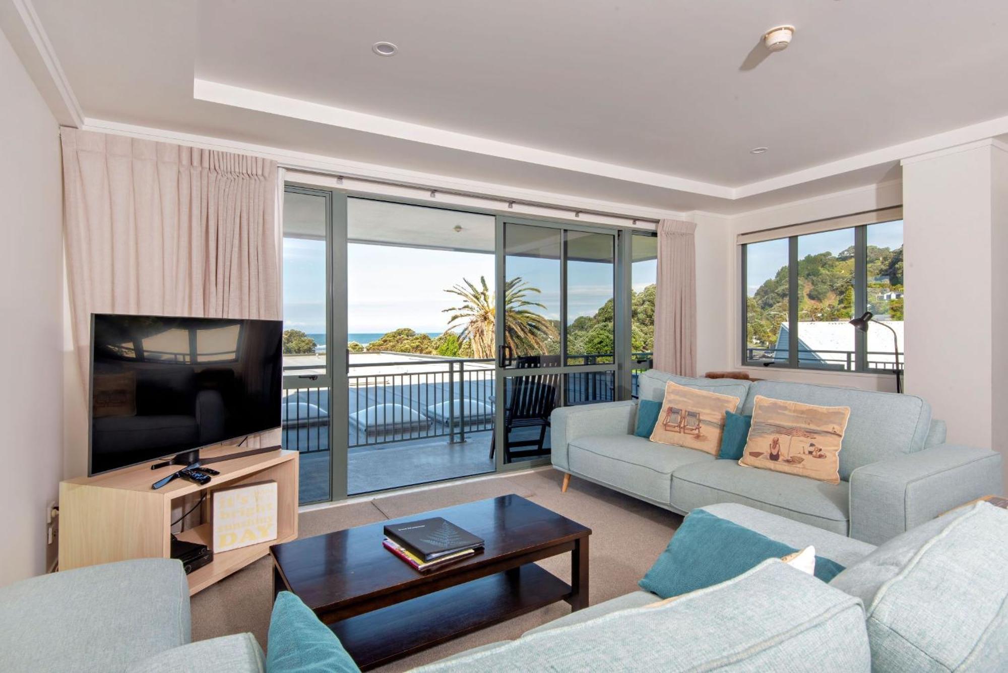 Beachpoint Apartments Ohope Экстерьер фото