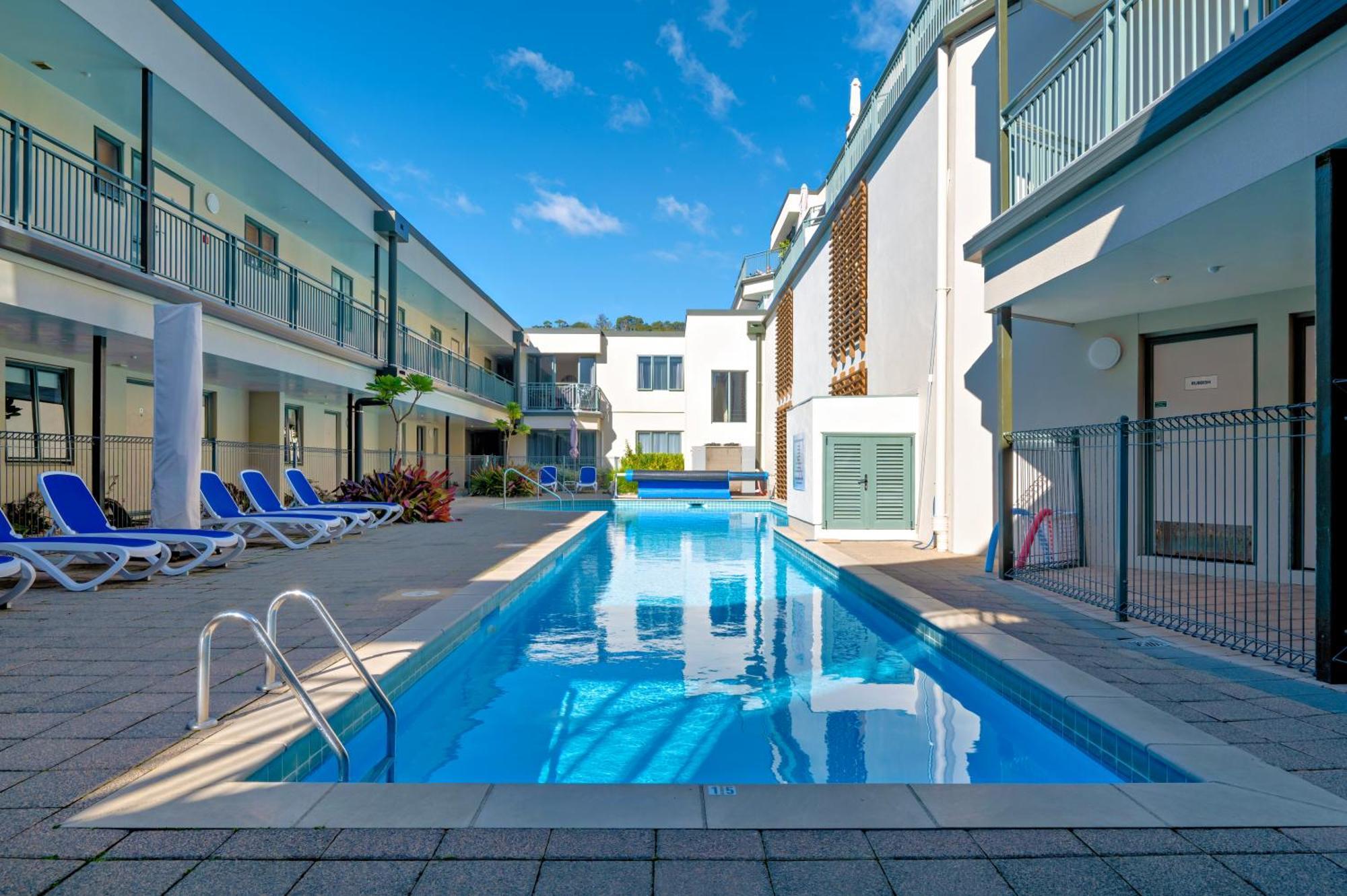Beachpoint Apartments Ohope Экстерьер фото