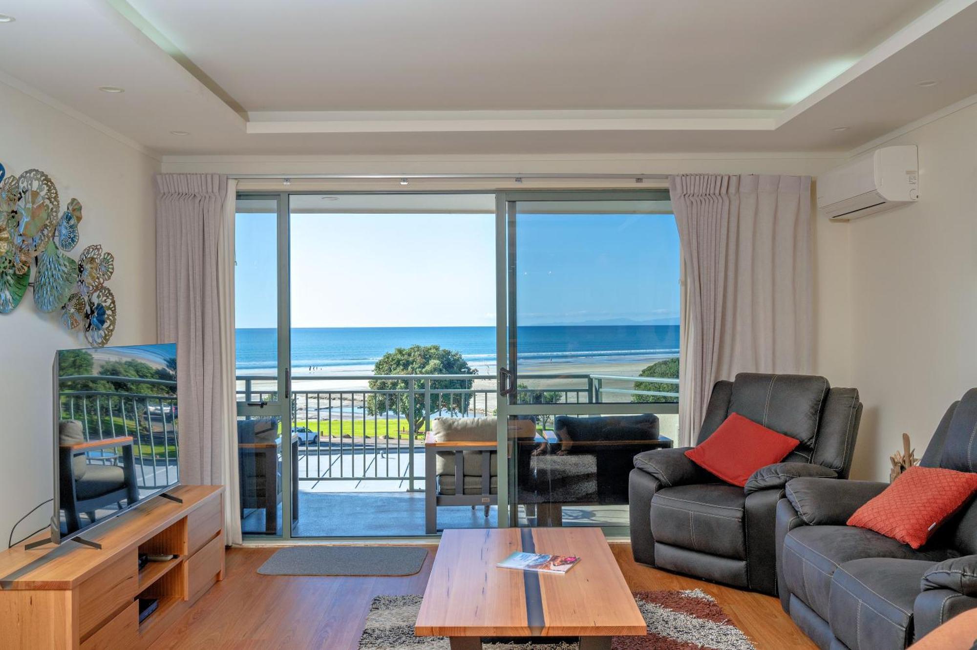 Beachpoint Apartments Ohope Экстерьер фото