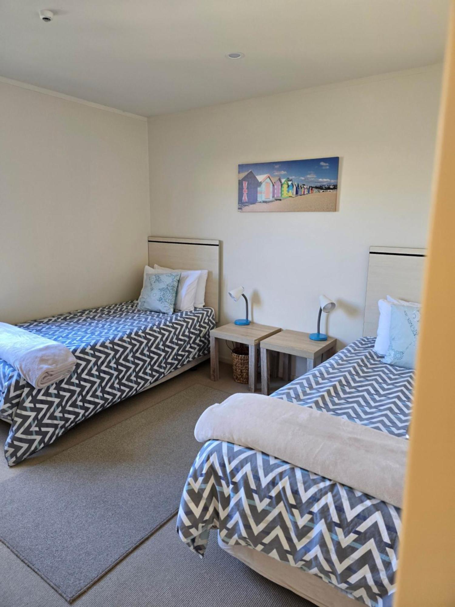 Beachpoint Apartments Ohope Экстерьер фото