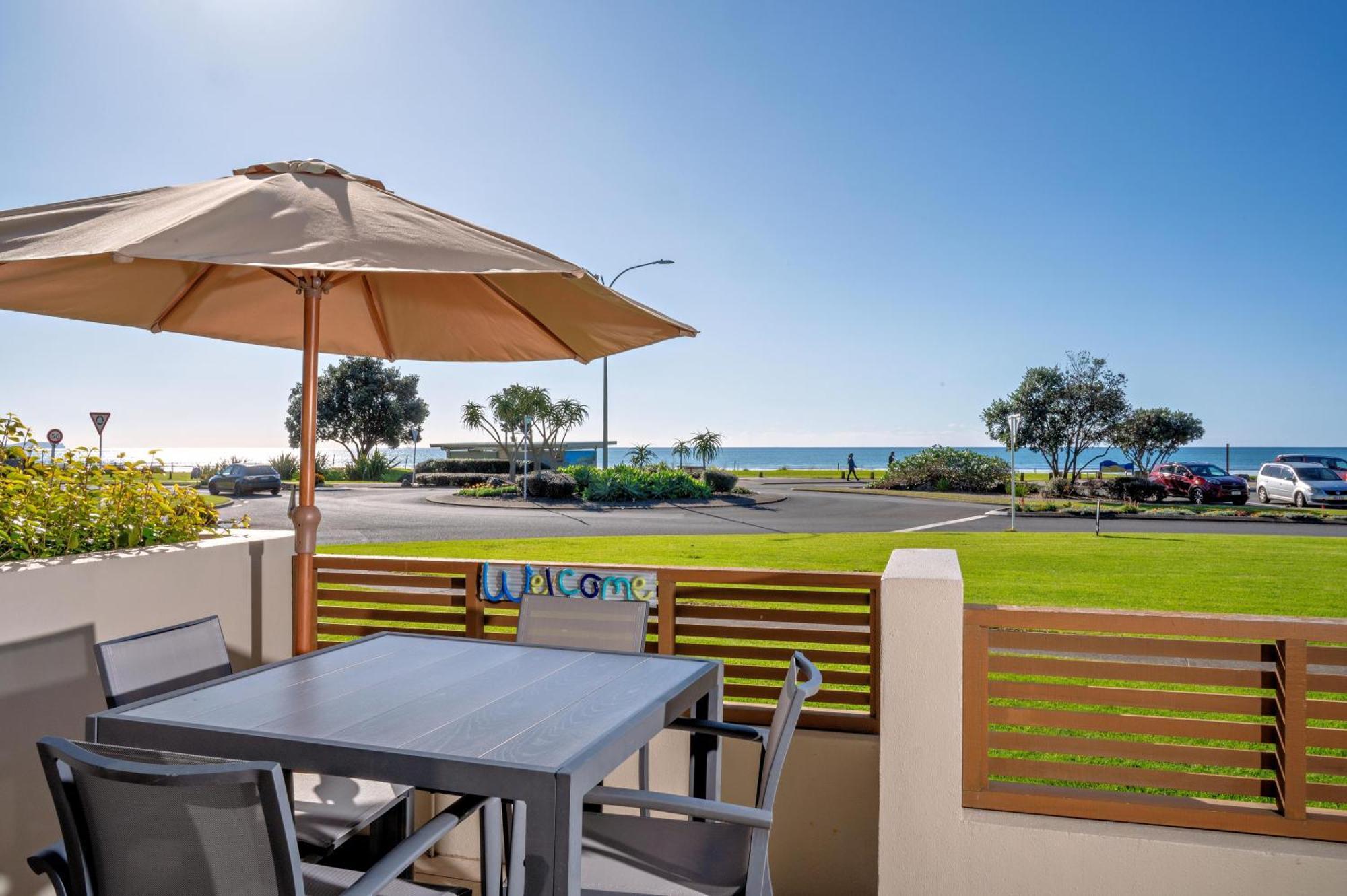 Beachpoint Apartments Ohope Экстерьер фото