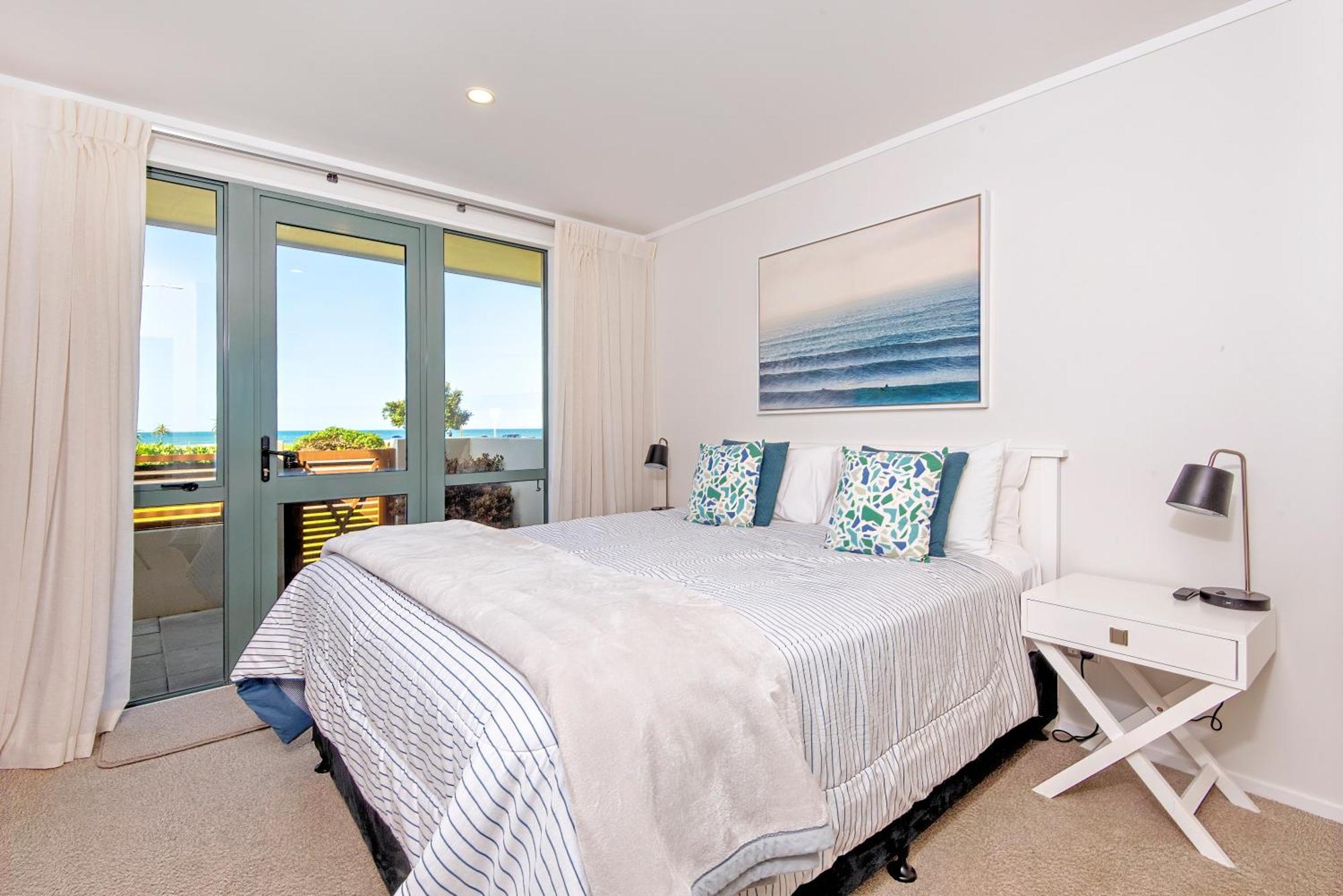 Beachpoint Apartments Ohope Экстерьер фото